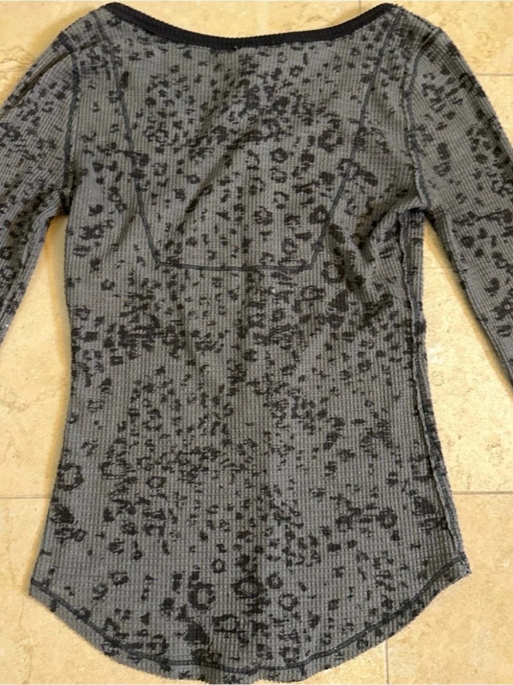 We the Free Thermal Henley Leopard Print Long Sleeve Top (Gray/Black) -Medium - Picture 7 of 12